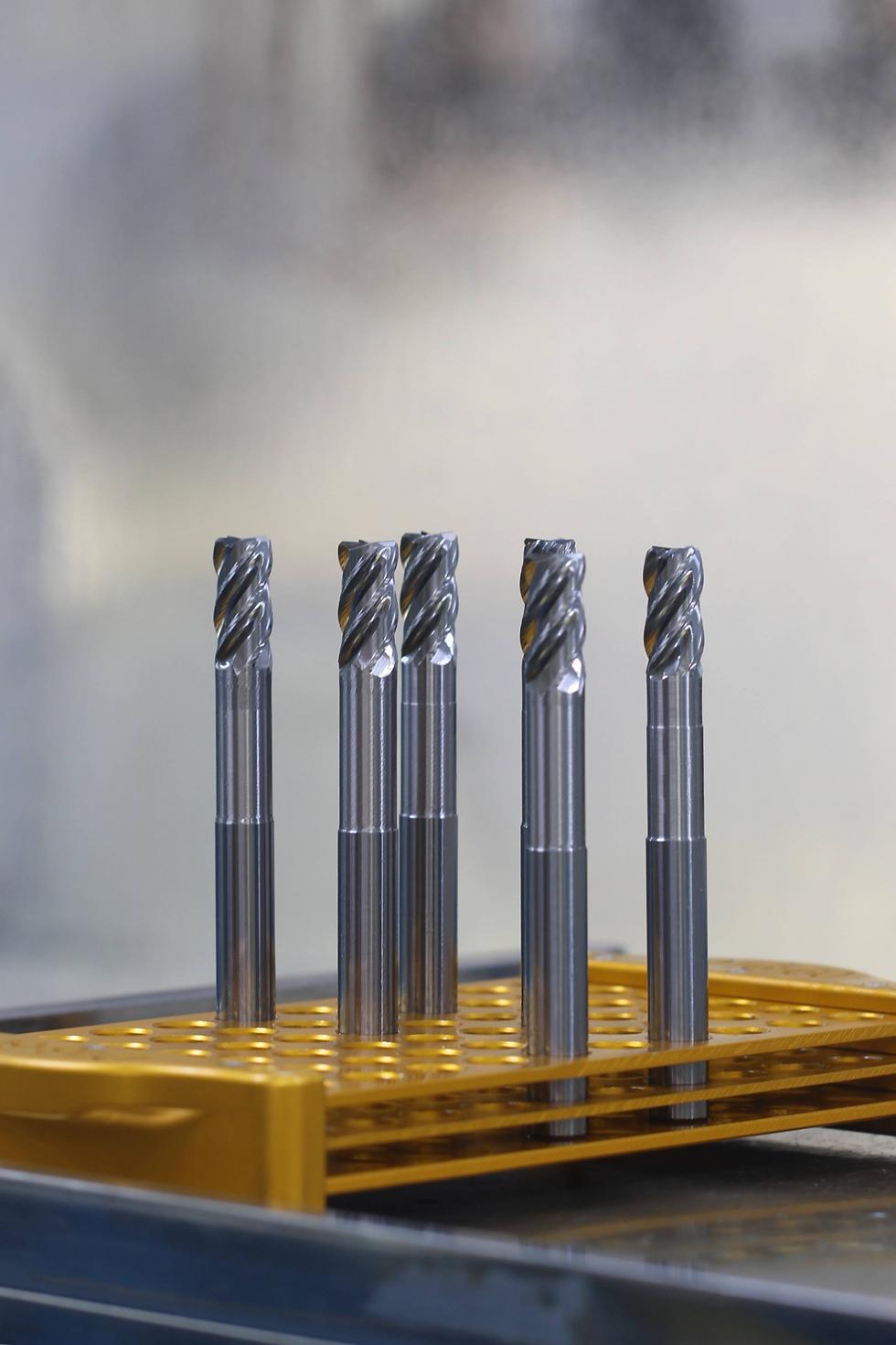 2-Flute Solid Carbide End Mill for Mould Roughing